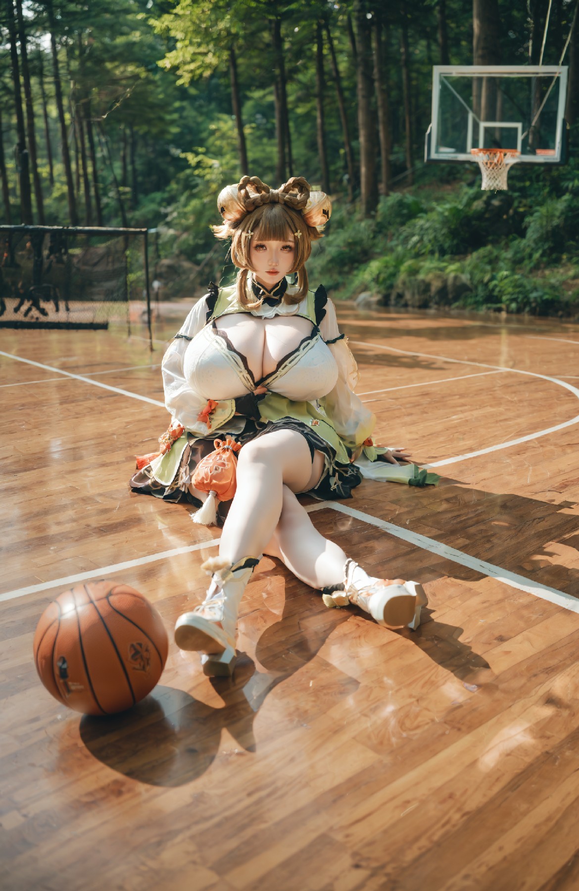 yaoyao cosplay (genshin impact)