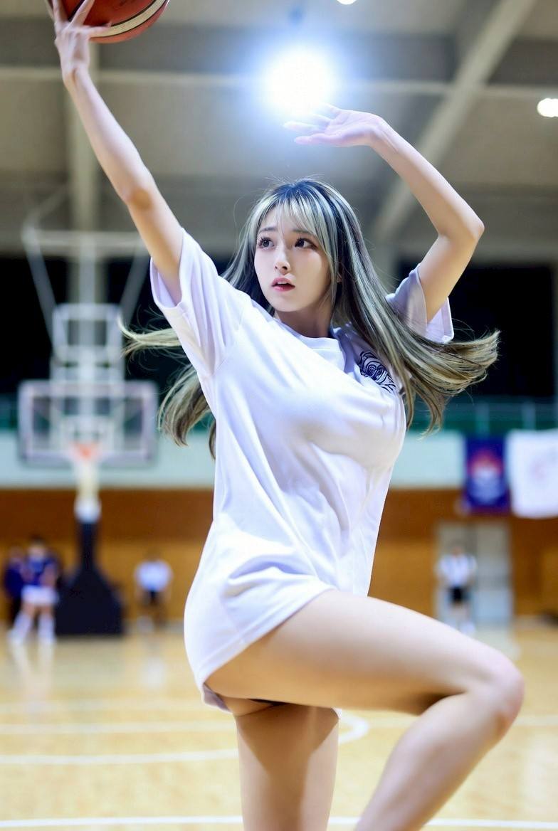 I want to play basketball.