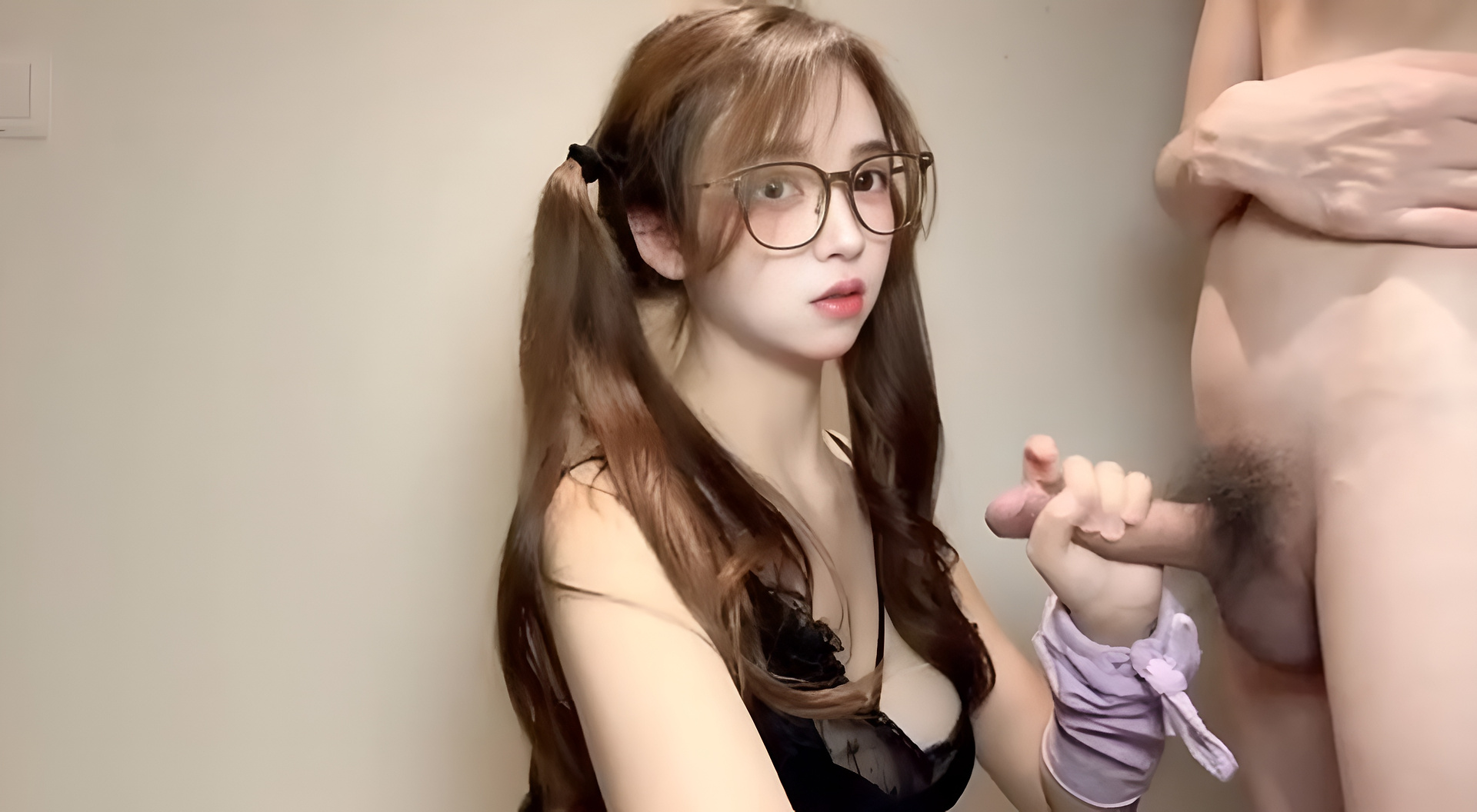 Unknown big breast Internet celebrity breastfeeding Oral footjob Full-service